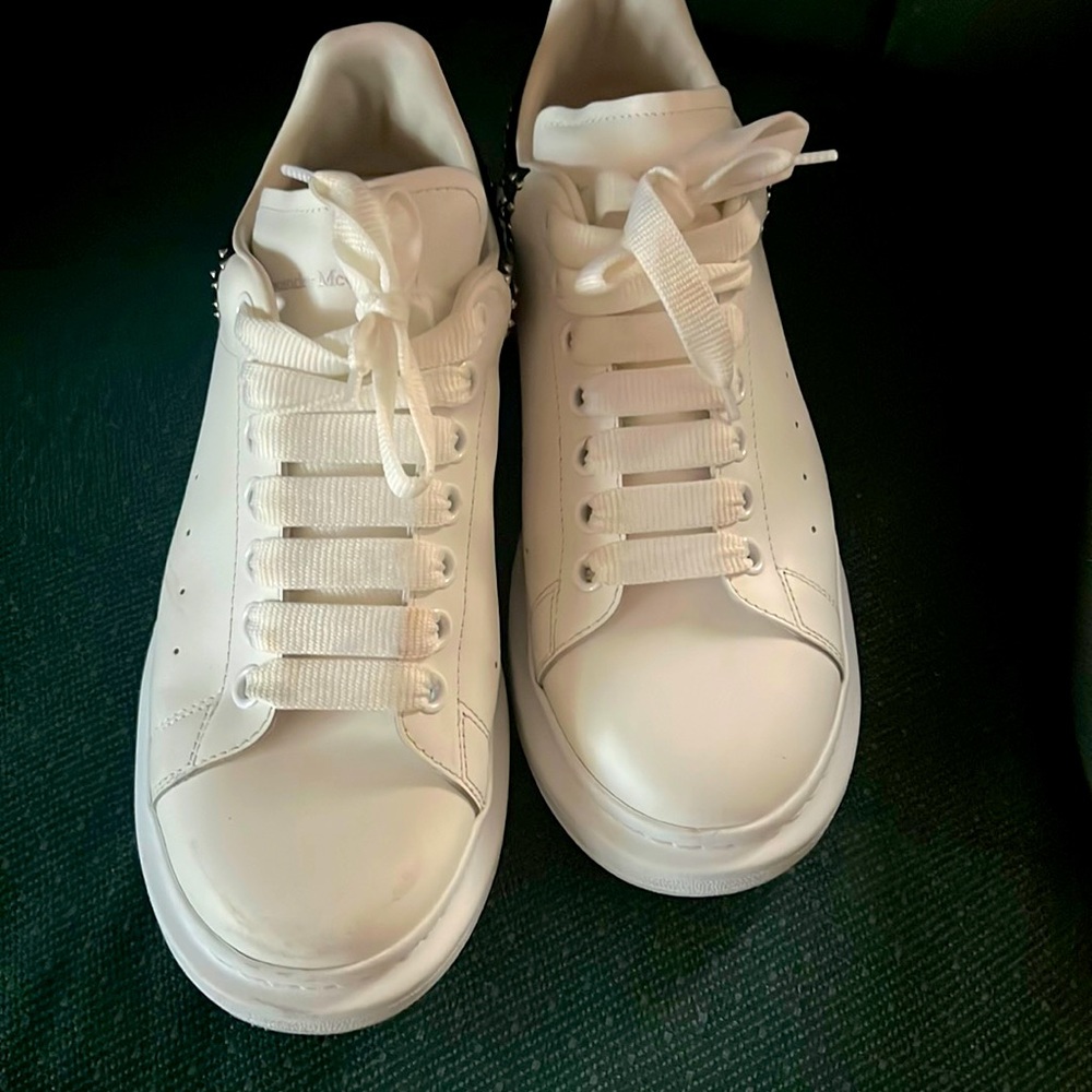 Alexander McQueen women still have original box